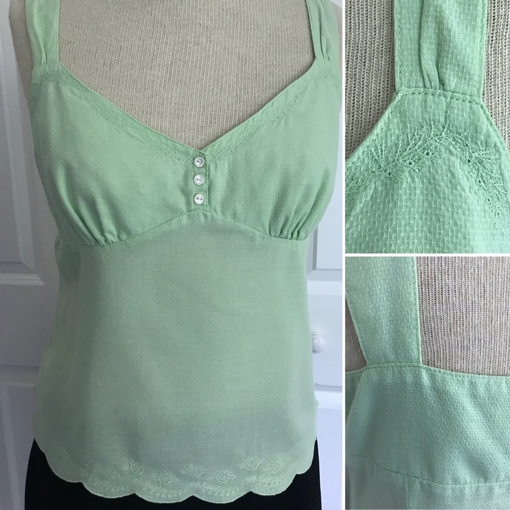 Eddie Bauer Embroidered Top Medium Fitted Lime Green Cotton Straps EUC